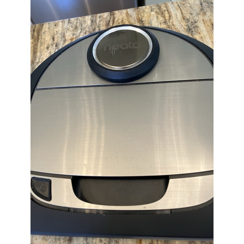 Neato Robotics Botvac D7 Wi-Fi Robot Vacuum - Black/Gray (945-0270) - W/ Charger
